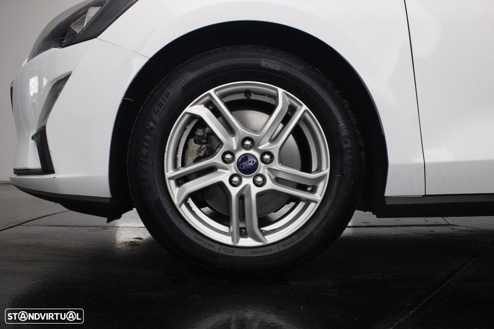 Ford Focus SW 1.5 TDCi EcoBlue Connected - 36