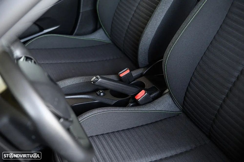 Peugeot 208 1.2 PureTech Active Pack - 29