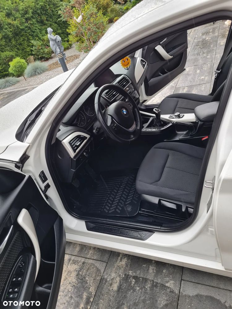 BMW Seria 1 116i - 3