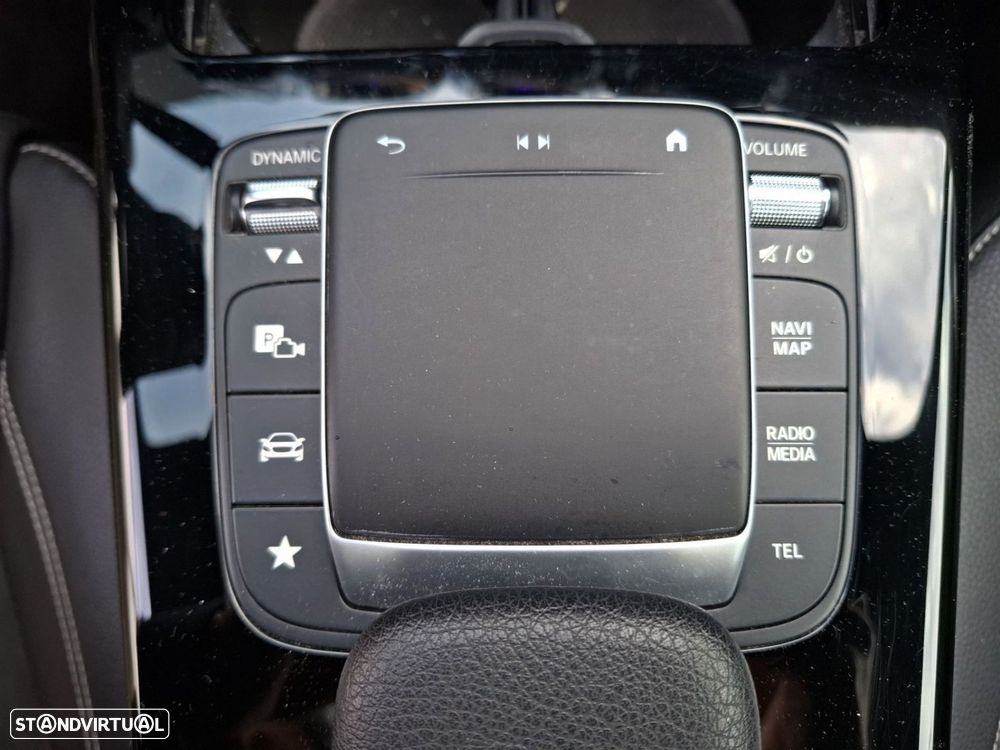 Mercedes-Benz A 250 e AMG Line - 22