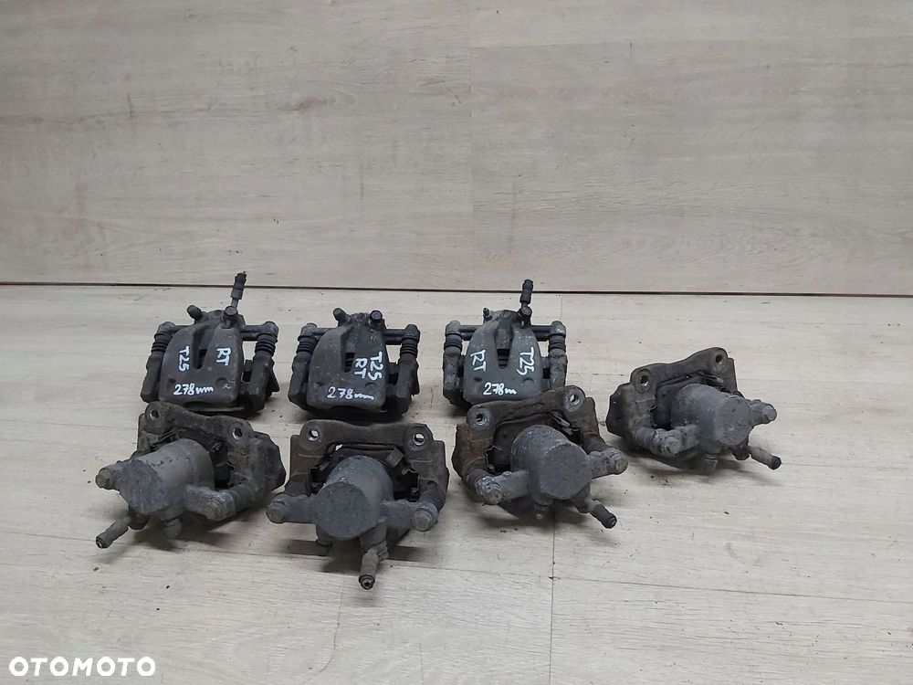 TOYOTA Avensis T25 1,8 2,0 2,2 Zacisk jarzmo prawy tył - 3