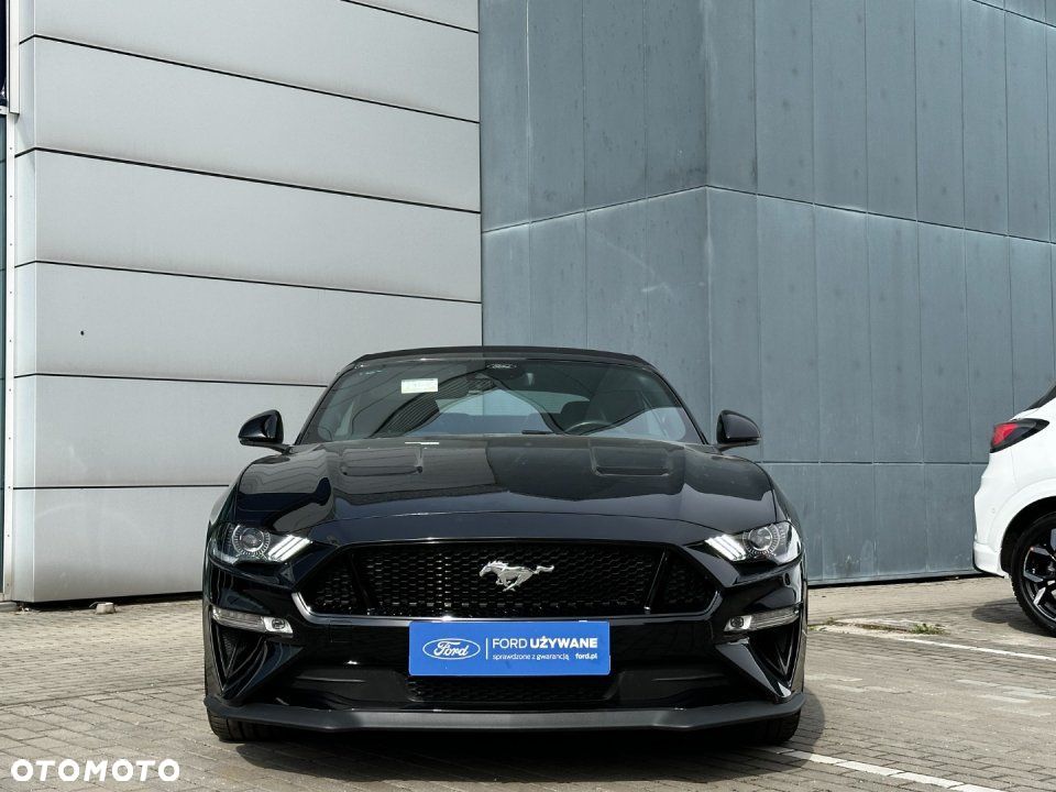 Ford Mustang - 4