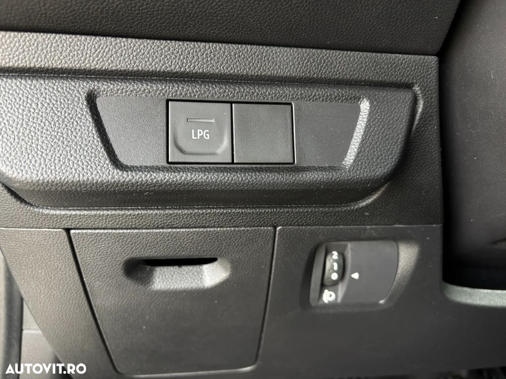 Dacia Logan TCe 90 MT6 Comfort - 13