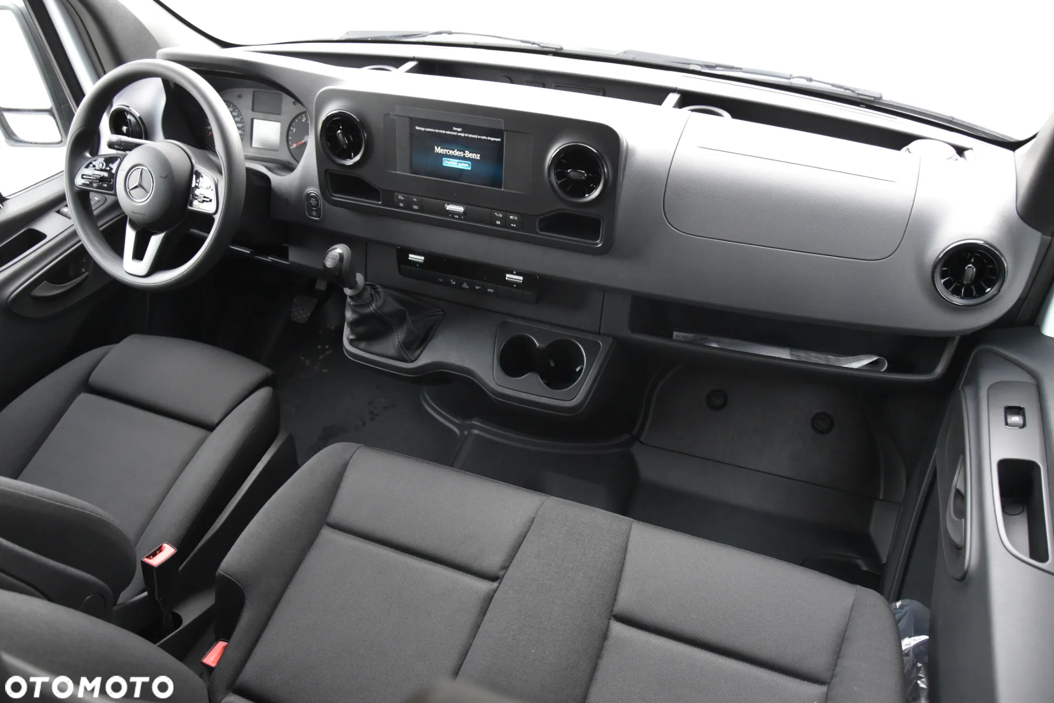 Mercedes-Benz Sprinter - 9
