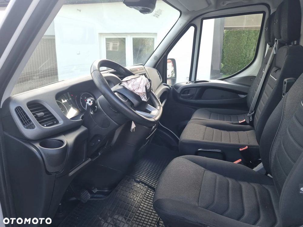 Iveco Daily 3.0 180Ps Hi-matic Led MAX Salon Polska F-vat 23% - 27