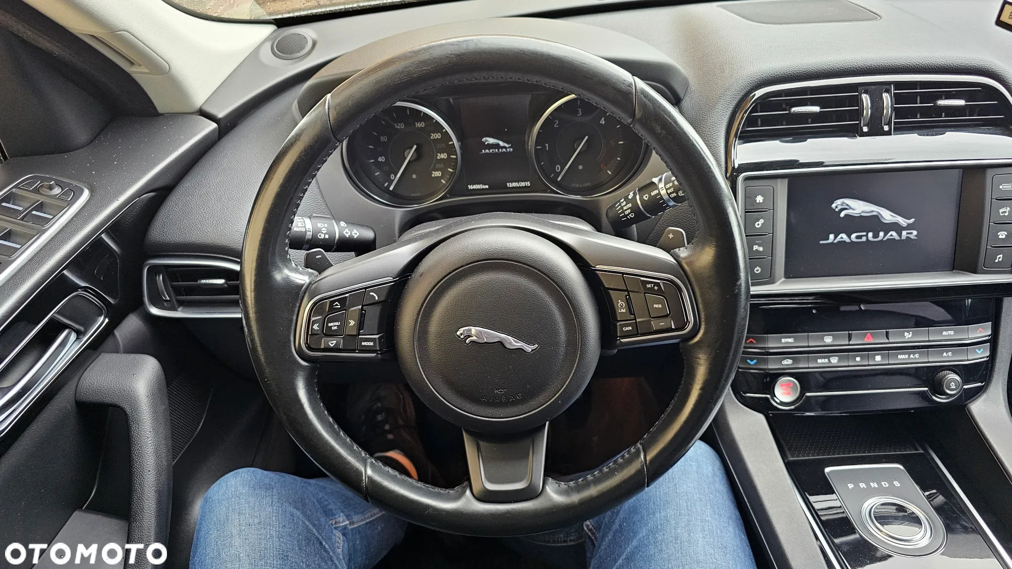 Jaguar F-Pace 2.0 i4D AWD Prestige - 38