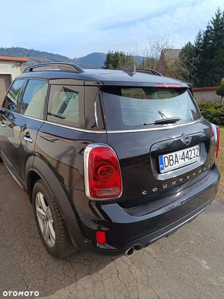 MINI Countryman Cooper Essential Trim - 2