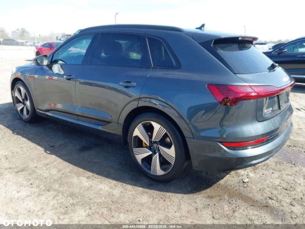 Audi e-tron - 3