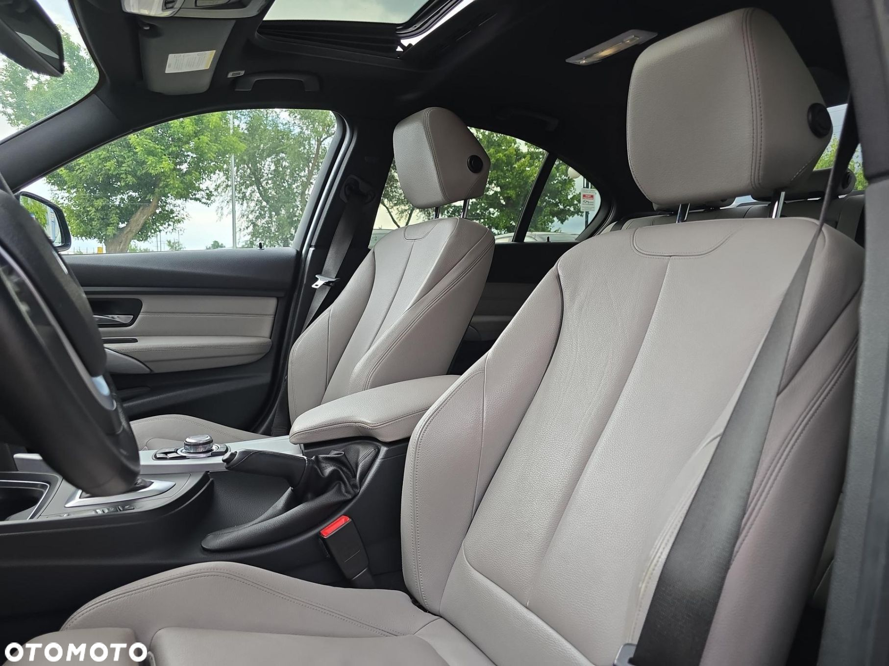 BMW Seria 3 320d Sport Line - 15