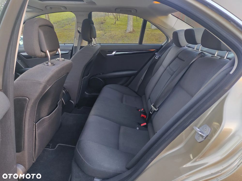 Mercedes-Benz Klasa C 200 CDI DPF Classic - 11