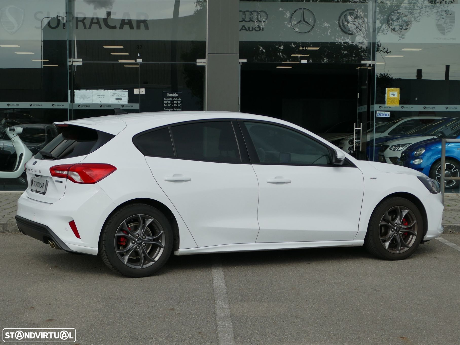 Ford Focus 1.0 EcoBoost MHEV ST-Line X - 11