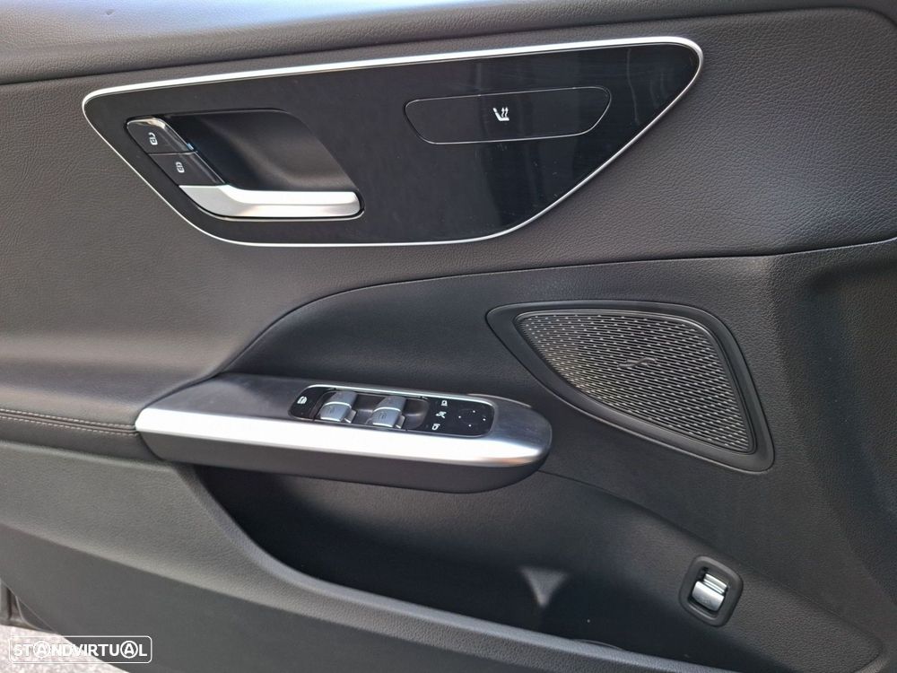 Mercedes-Benz C 300 de Avantgarde - 19