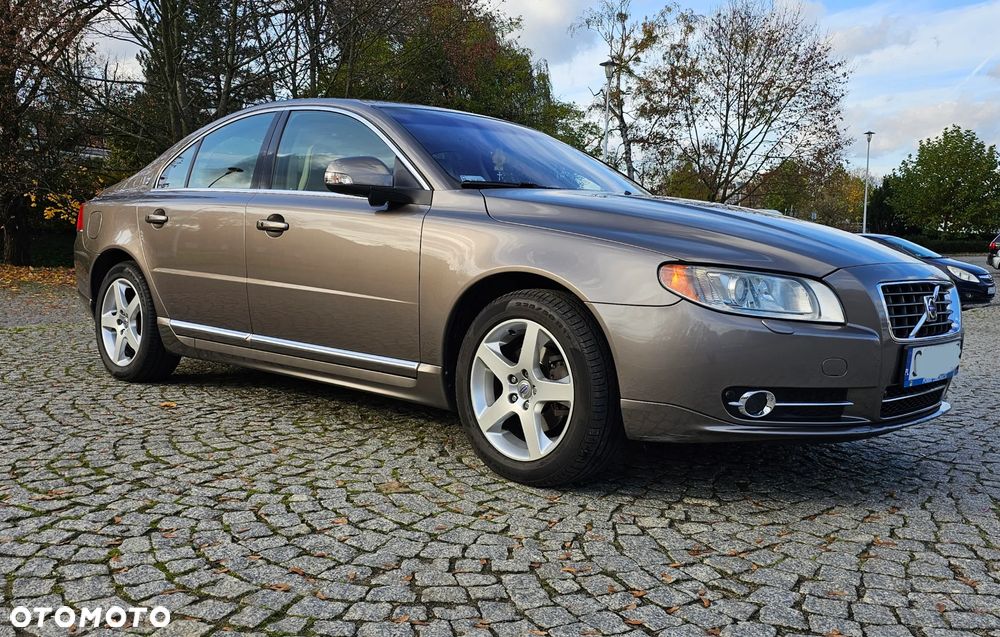 Volvo S80 2.4D5 Executive - 1