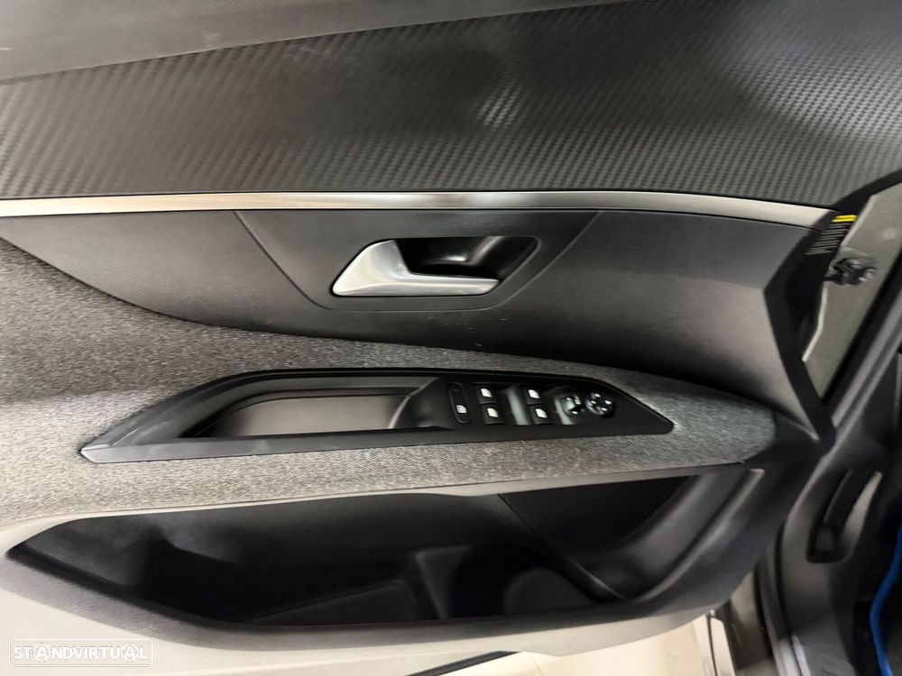 Peugeot 3008 1.2 PureTech Active Pack - 19