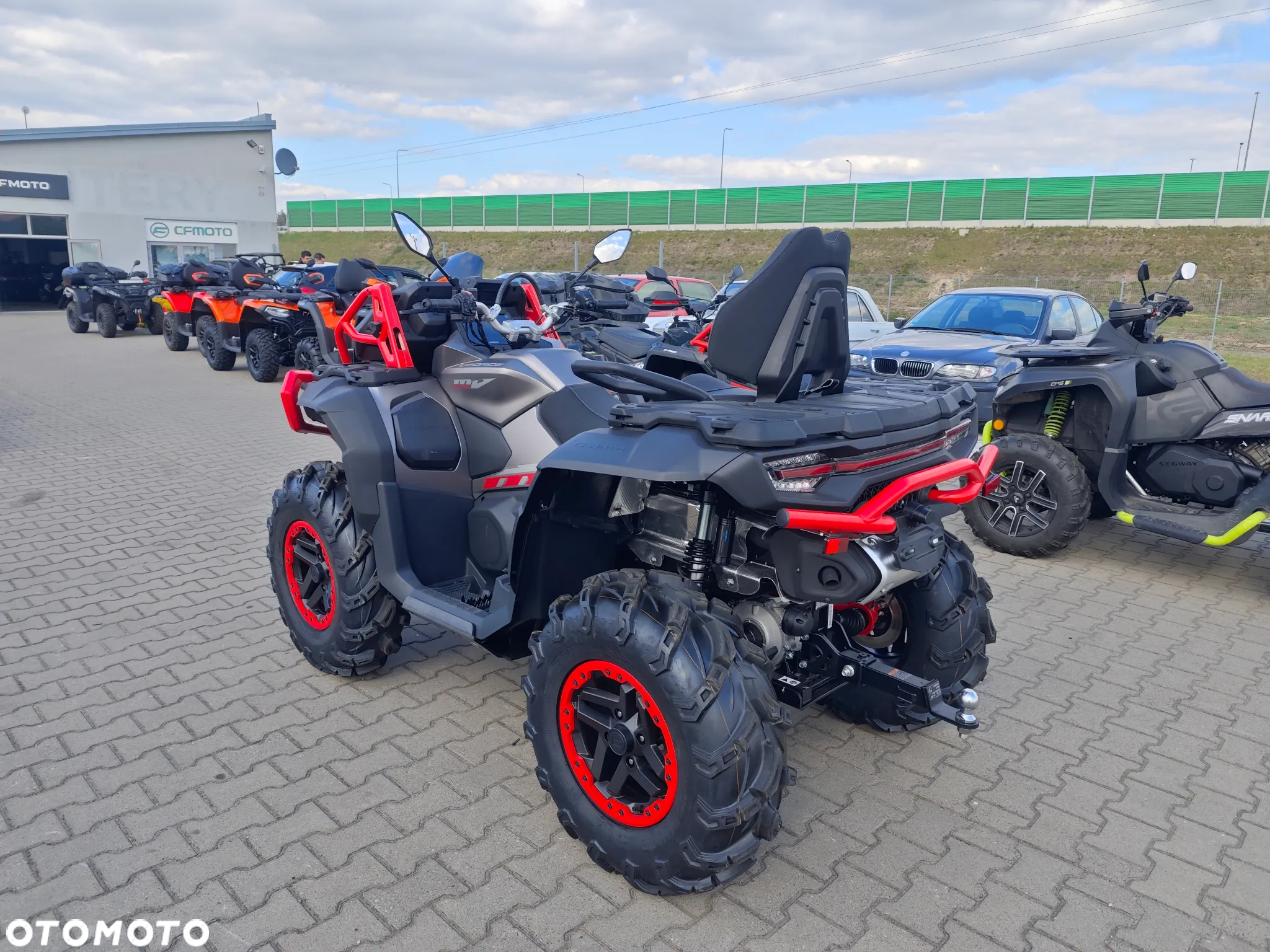 CFMoto CForce - 14