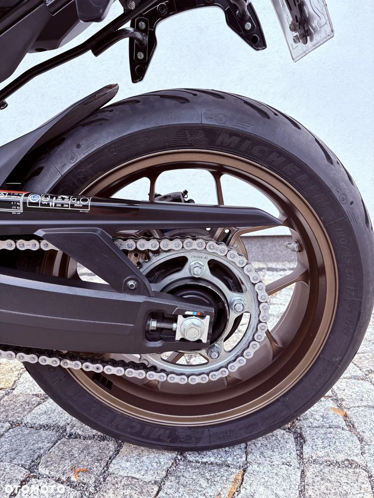 Honda CB - 15