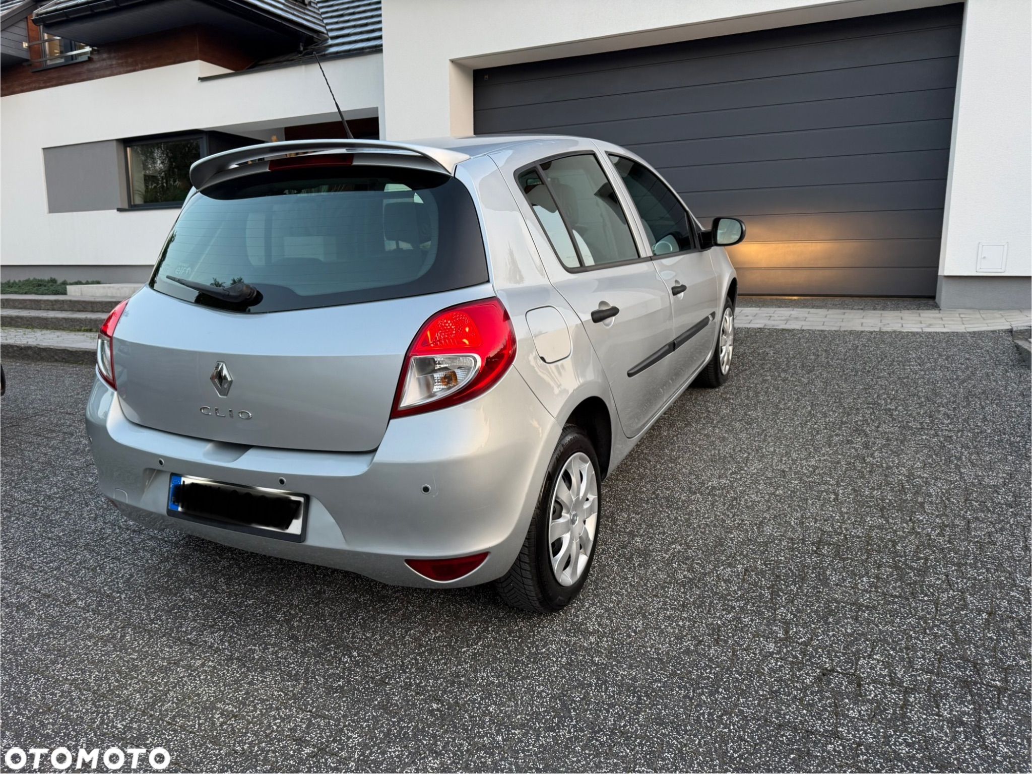 Renault Clio 1.2 16V Alize EU6 - 1