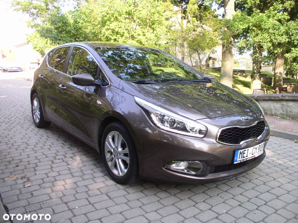 Kia Ceed 1.4 CVVT Attract Plus - 35