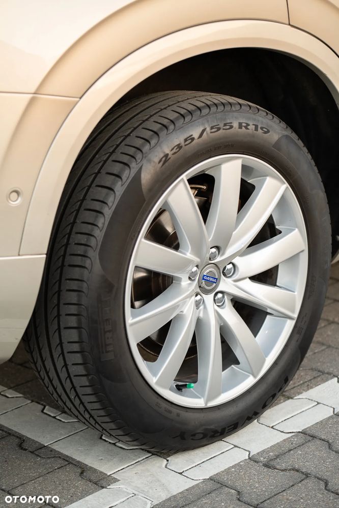Volvo XC 90 D5 AWD Momentum - 16