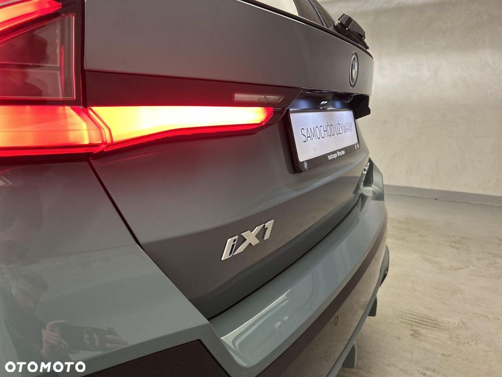 BMW iX1 - 21