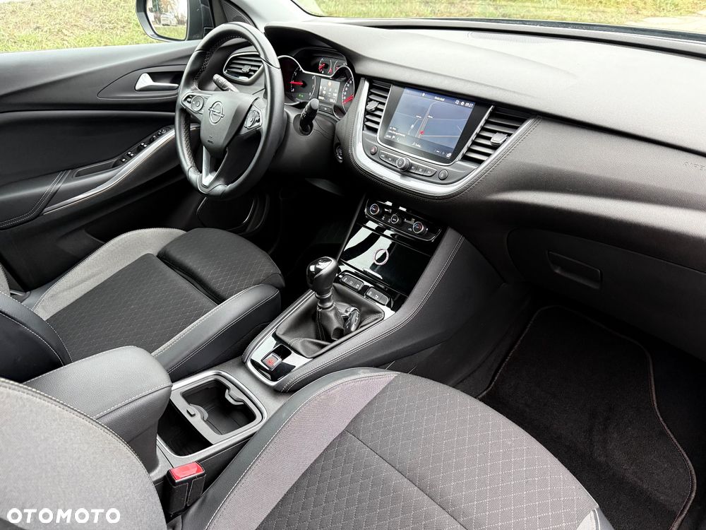 Opel Grandland X 1.2 Start/Stop Business Elegance - 6