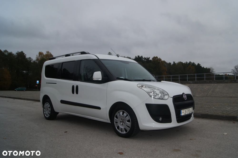 Fiat Doblo 2012 photo 2