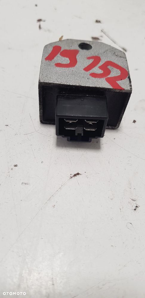 Sym JET 4   2t regulator napięcia - 2