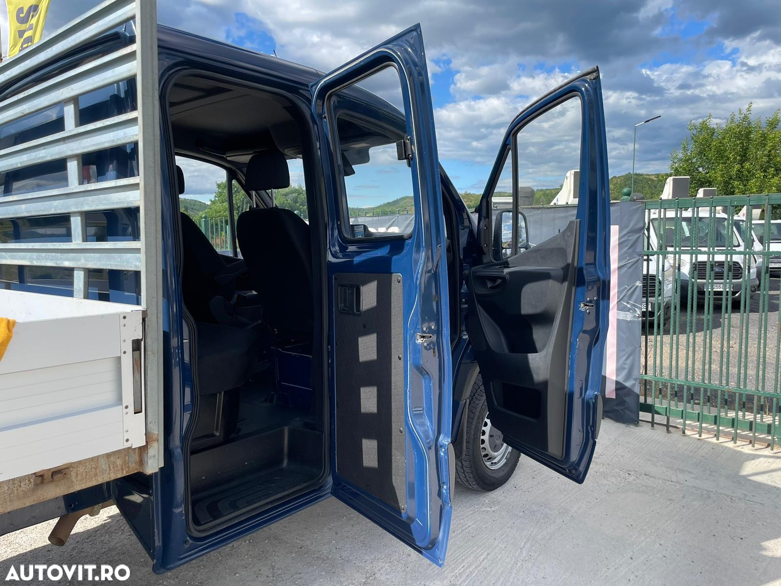 Mercedes-Benz Sprinter 4x4 DOKA - 32