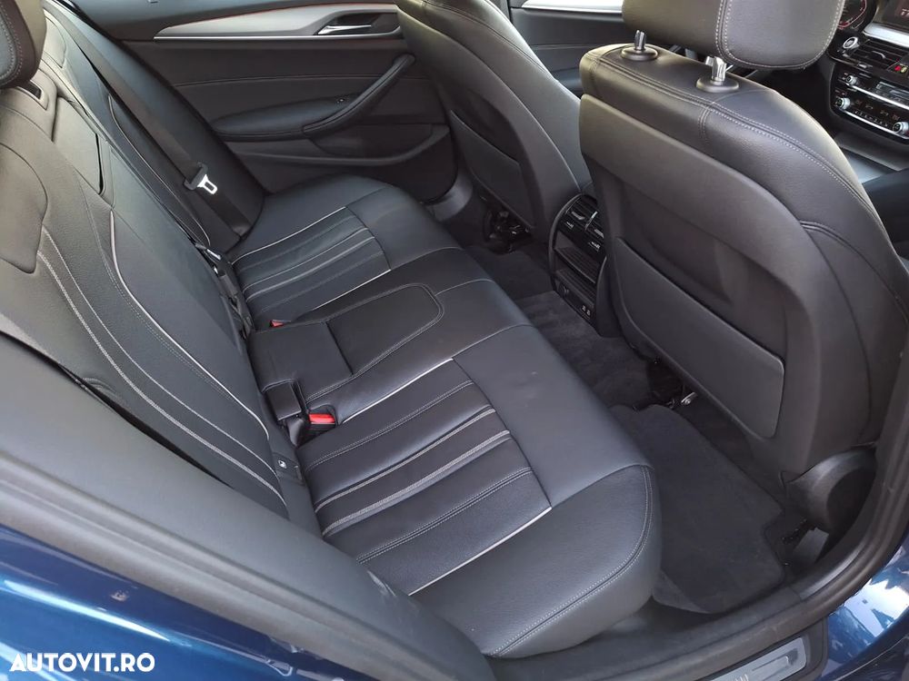 BMW Seria 5 518d AT - 12