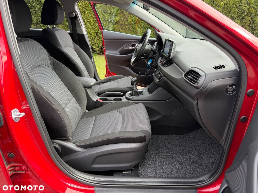 Hyundai i30 1.4 Premium - 30