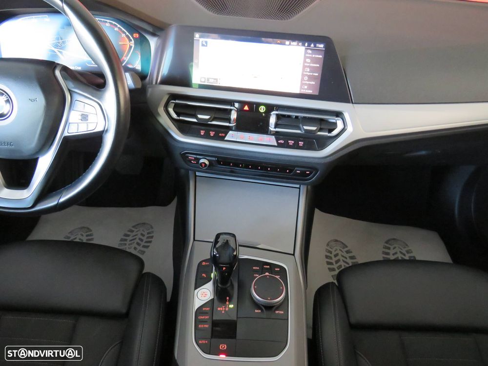 BMW 318 d Line Sport Auto - 26