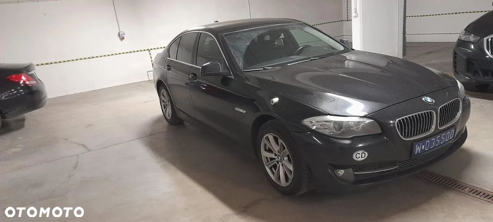 BMW Seria 5 520i - 12