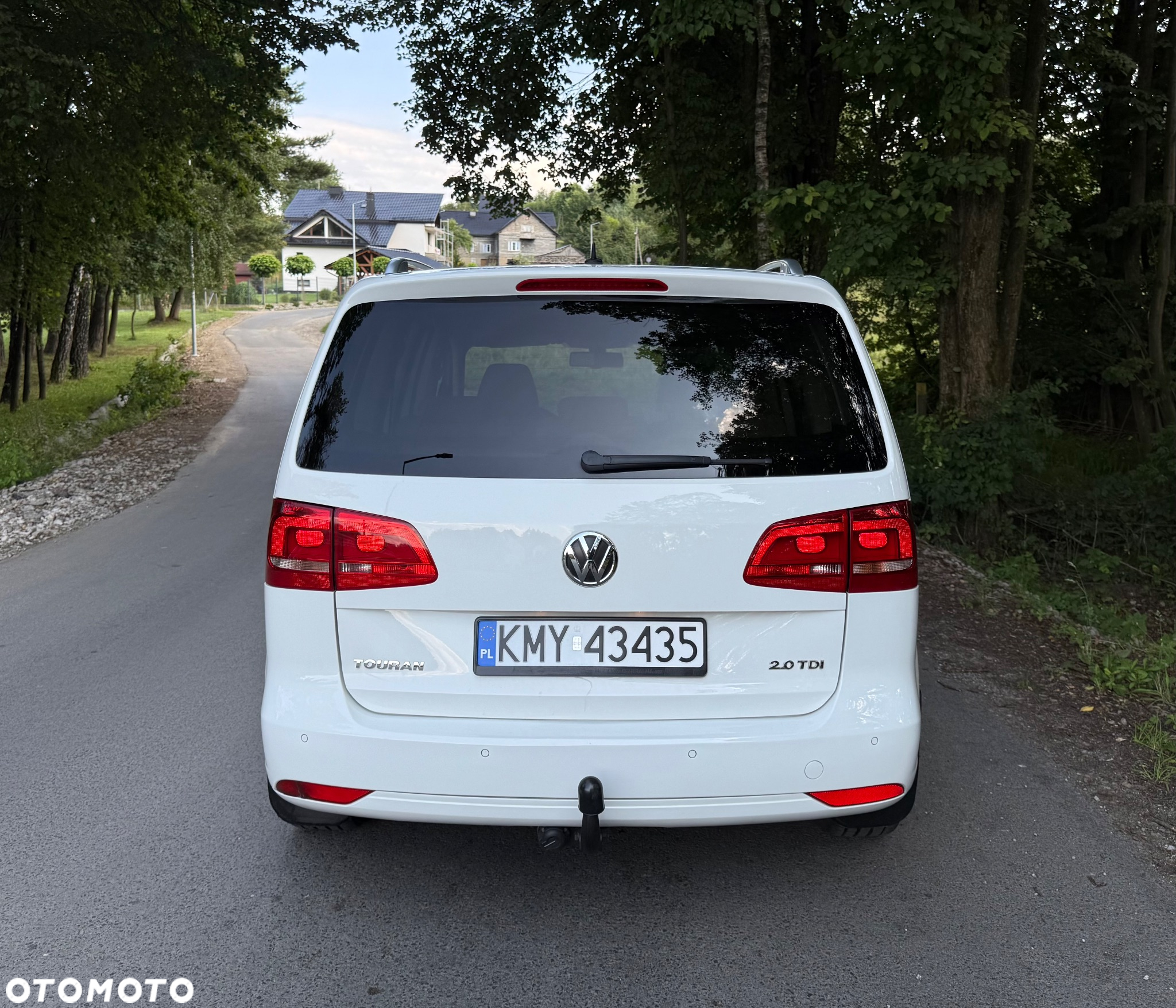 Volkswagen Touran 2.0 TDI DSG Highline - 9