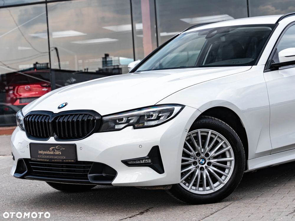 BMW Seria 3 320d Sport Line Shadow - 7
