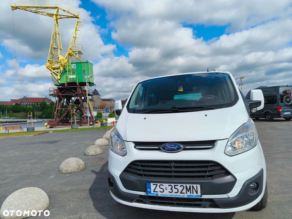 Ford Tourneo Custom 300 L2H1 VA Titanium - 2