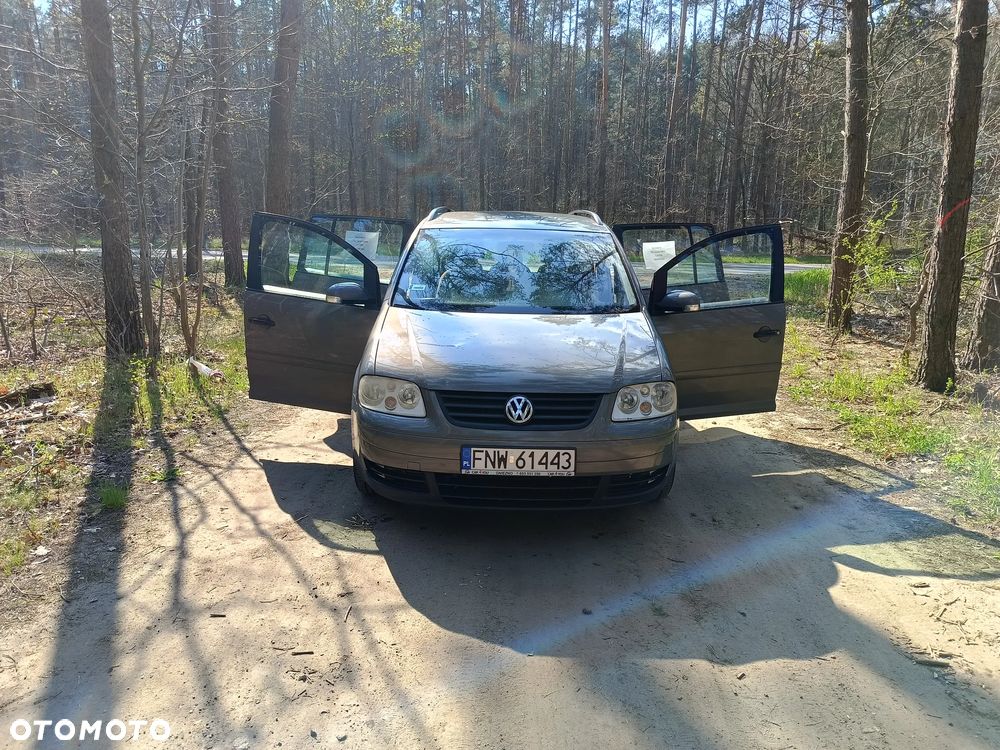 Volkswagen Touran - 2
