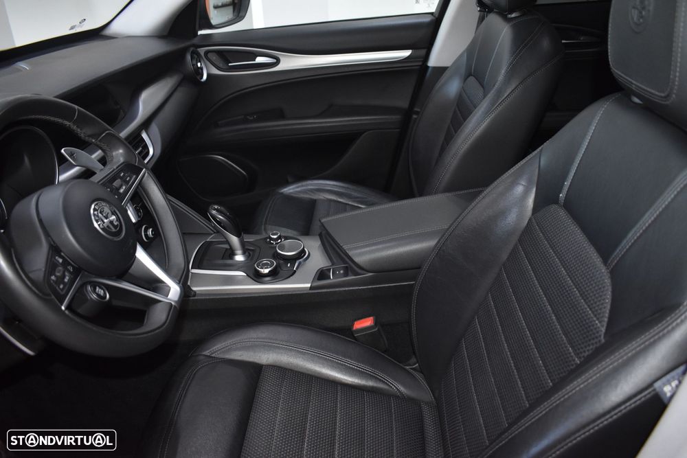 Alfa Romeo Stelvio 2.2 D Super AT8 Q4 - 21
