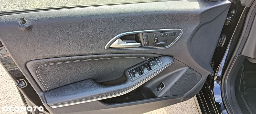 Mercedes-Benz CLA 180 - 17