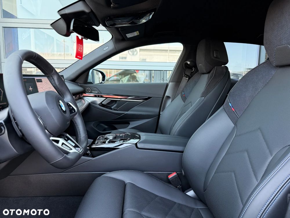BMW Seria 5 520d xDrive - 30