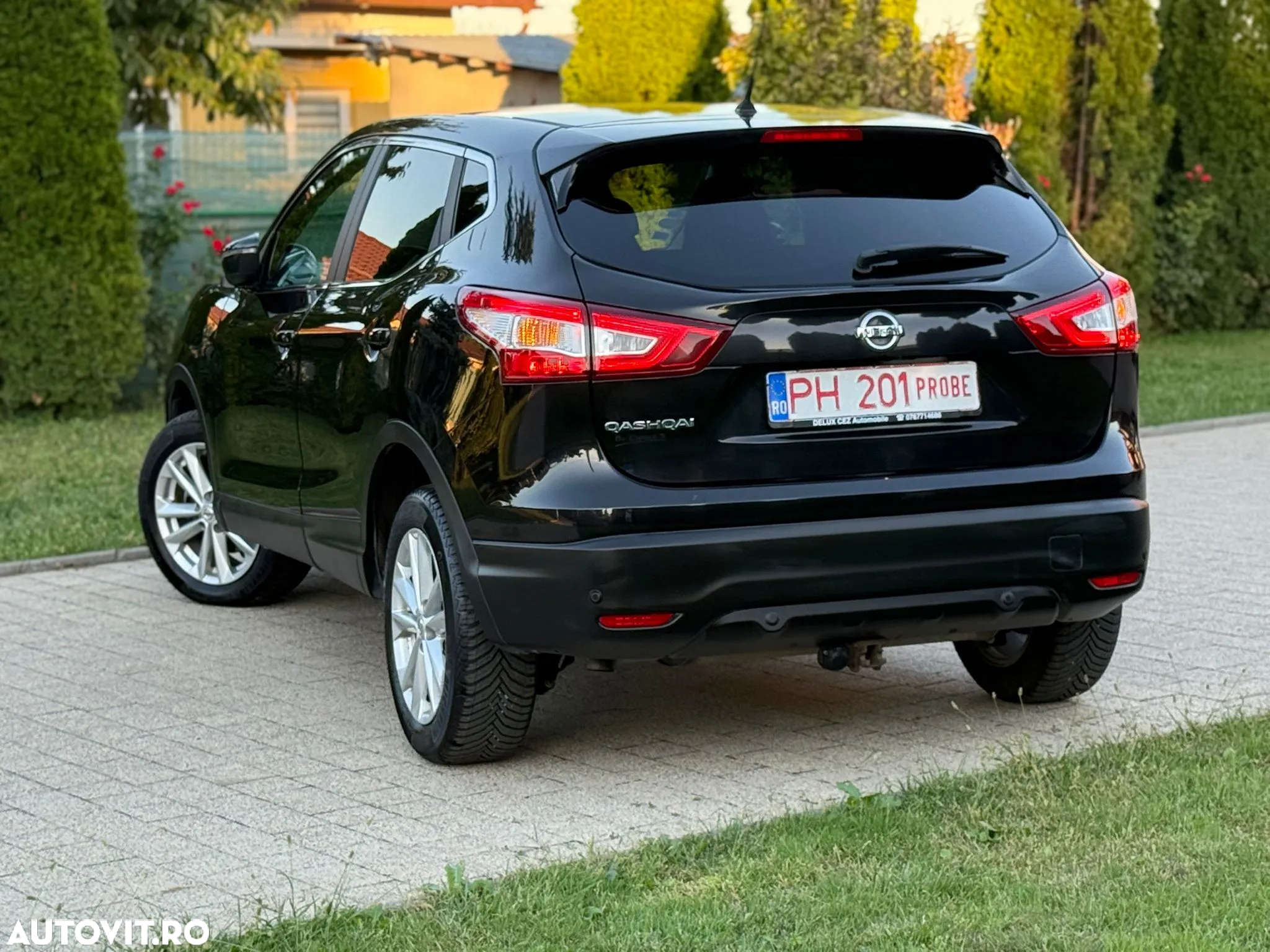 Nissan Qashqai 1.6 DCI Start/Stop N-Connecta - 4