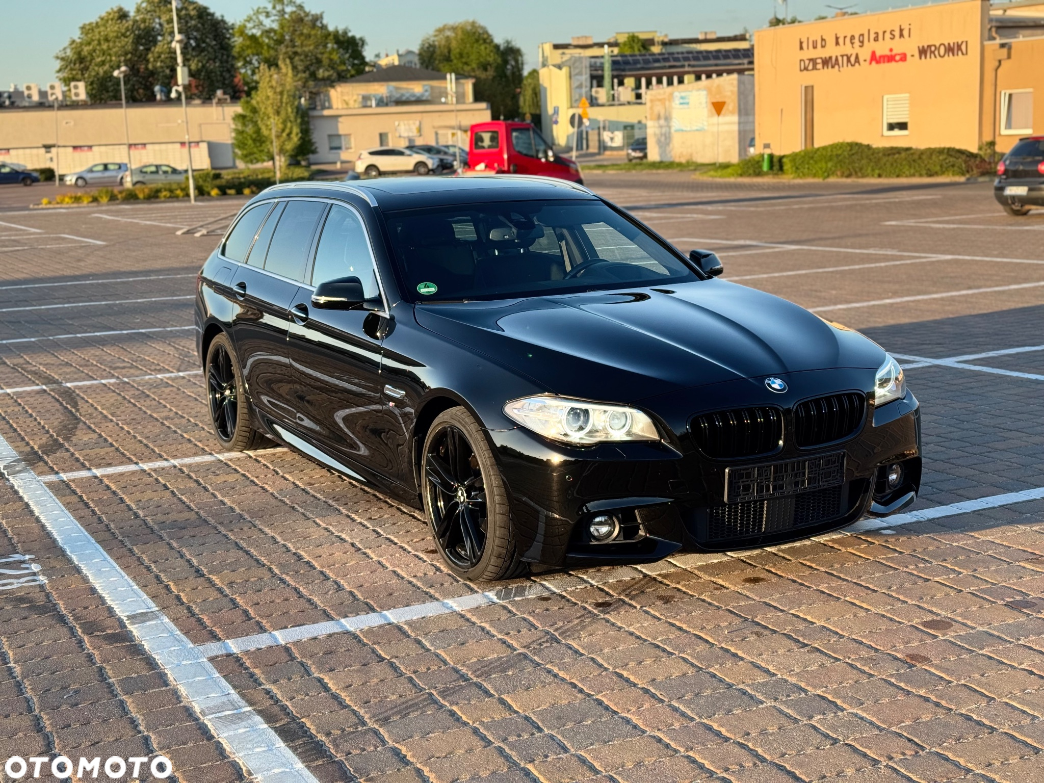 BMW Seria 5 520d xDrive Touring Luxury Line - 2