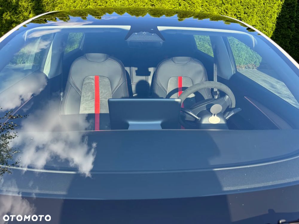 Tesla Model 3 - 5