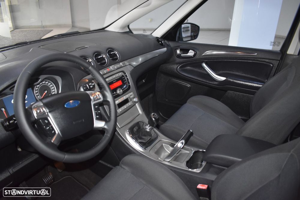 Ford S-Max 2.0 TDCi Trend 7L - 21