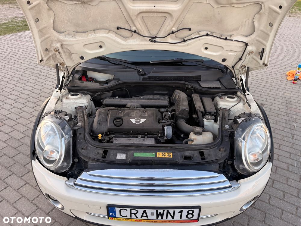 MINI Cooper Standard - 16