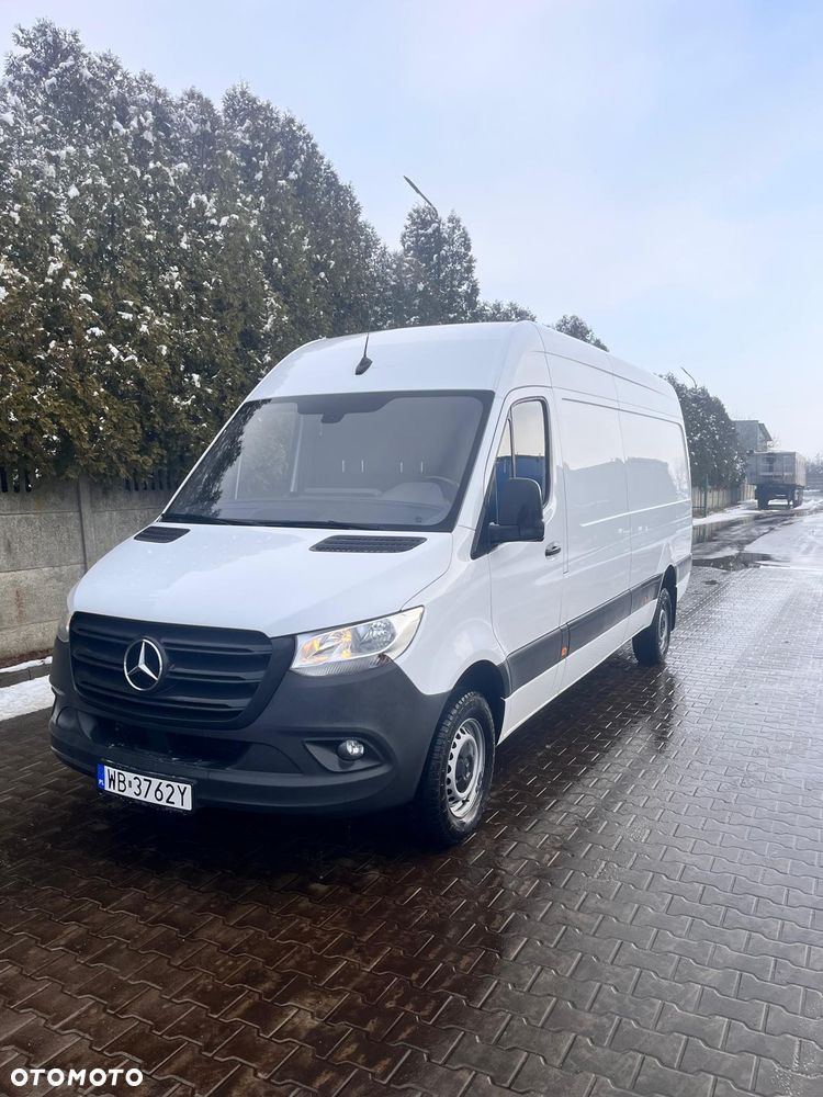 Mercedes-Benz Sprinter - 4