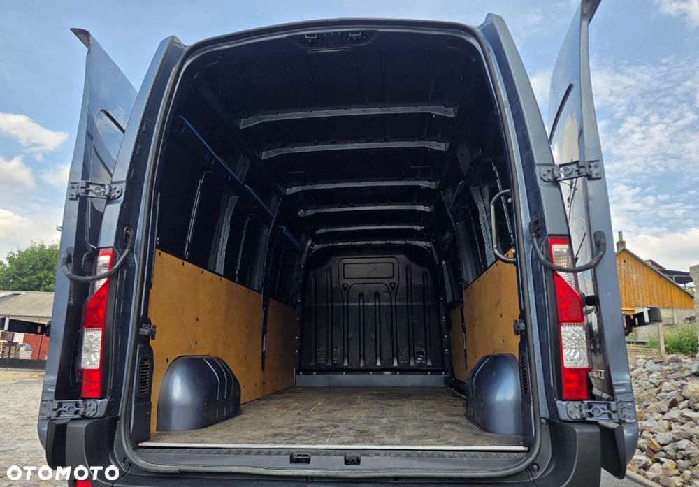 Renault Master - 24