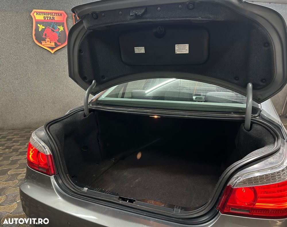 BMW Seria 5 520d Aut. Edition Exclusive - 10