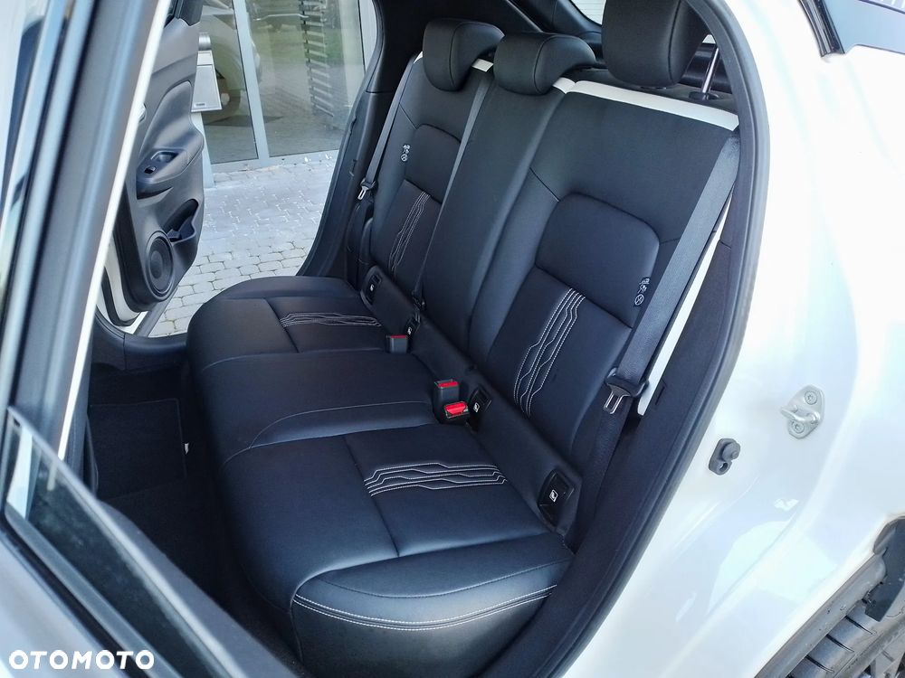 Nissan Juke 1.6 Hybrid Premiere Edition AMT - 10