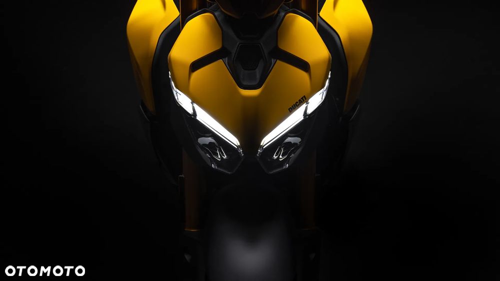 Ducati Streetfighter V2 - 12