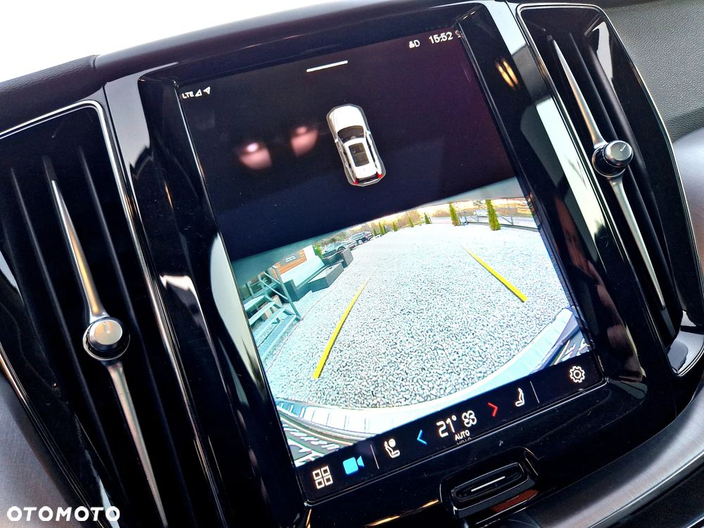 Volvo XC 60 T6 AWD Recharge Geartronic Inscription Expression - 13